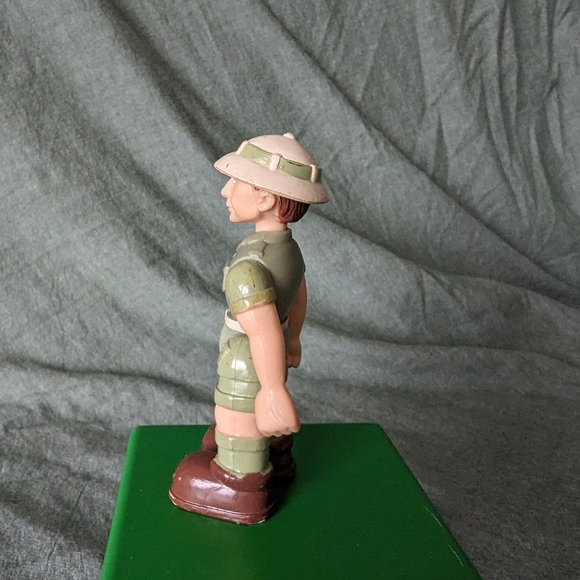 Animal Planet Safari Posable Action Figure Man Light Skin 2.5 In Toy Loose Boots - Picture 3 of 6